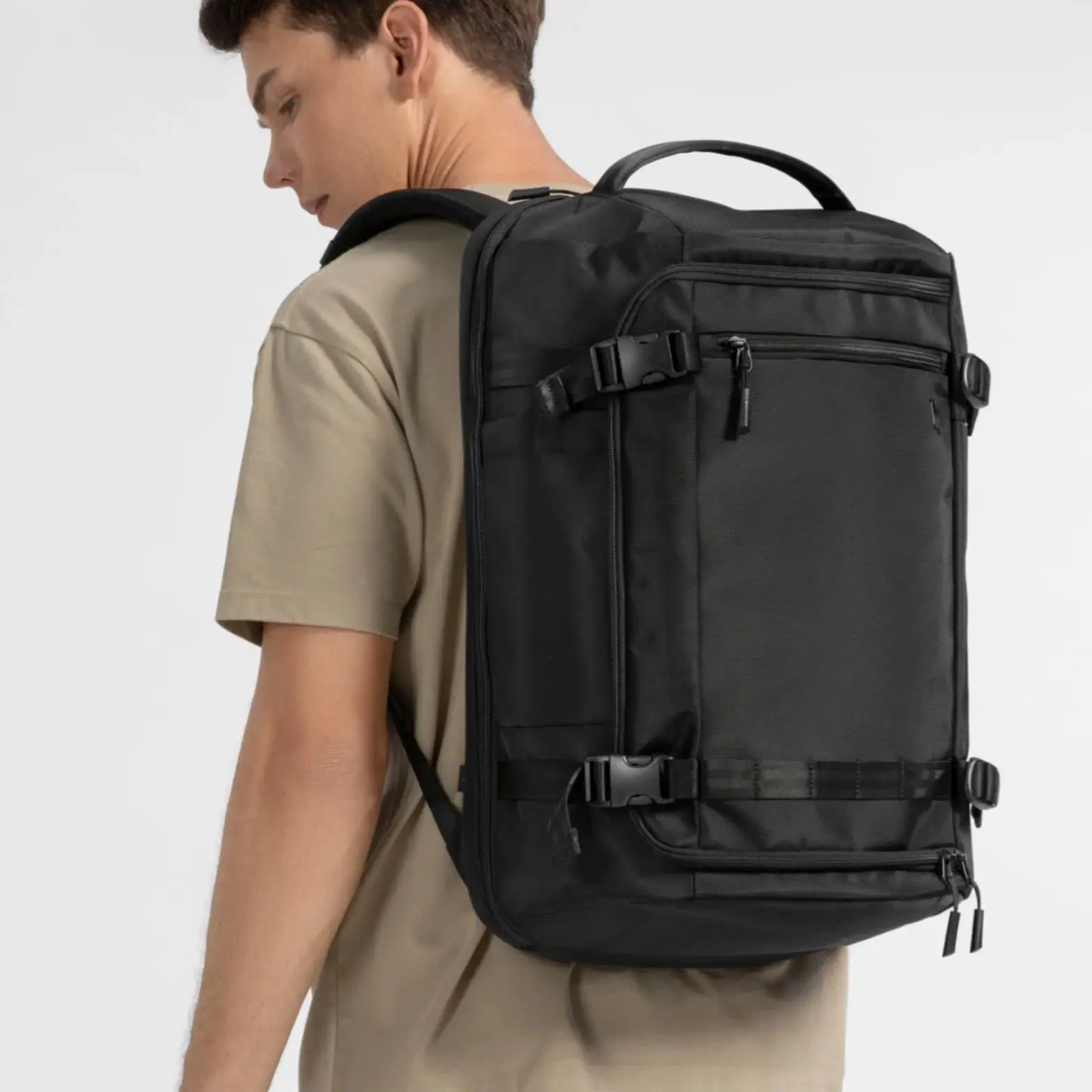 balo-tomtoc-t67-09 BALO TOMTOC (USA) NAVIGATOR-T67 TRAVEL LAPTOP BACKPACK – T67