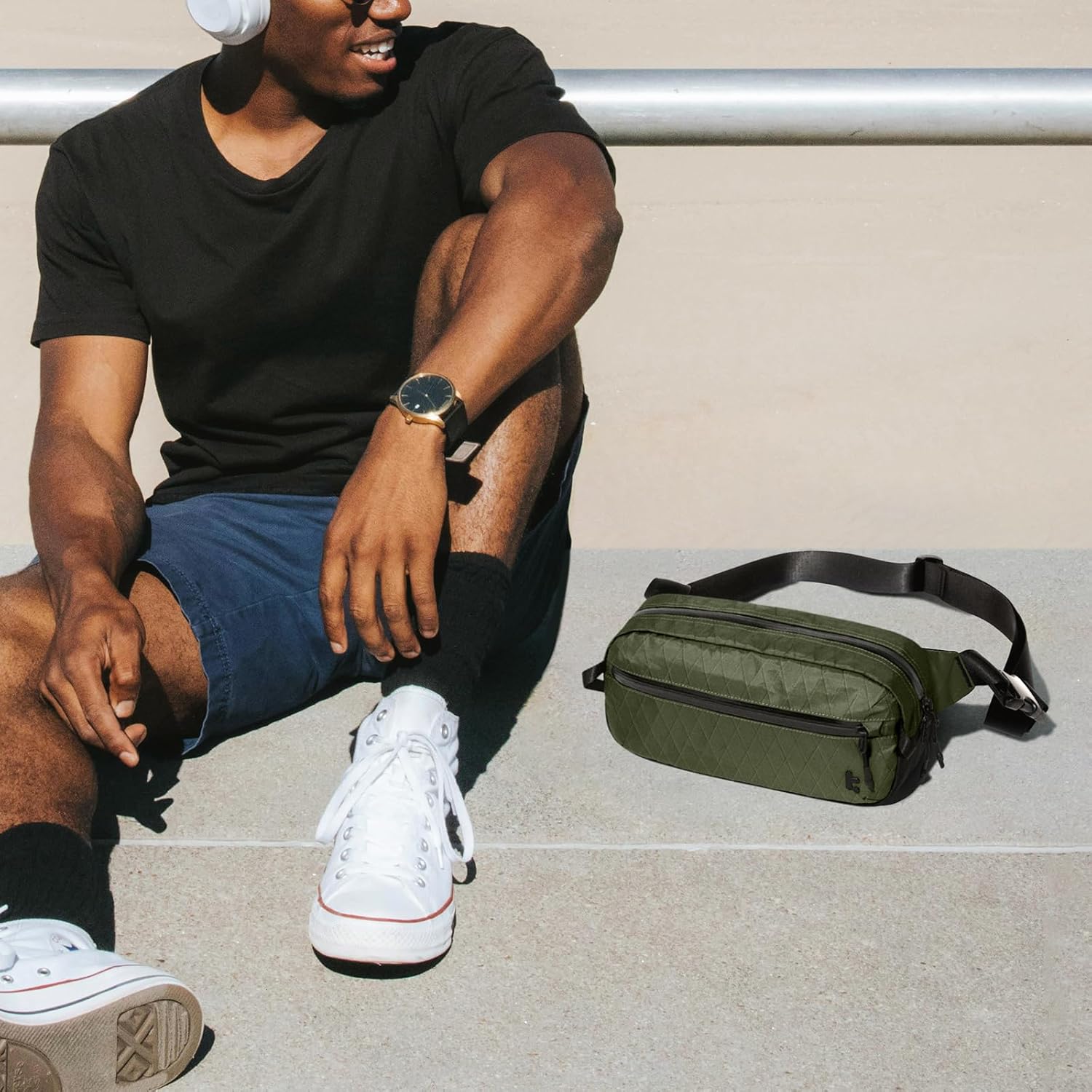 tui-deo-cheo-thoi-trang-tui-deo-cheo-fashion-tomtoc-usa-aviator-rfid-sling-bag-t35-green-05