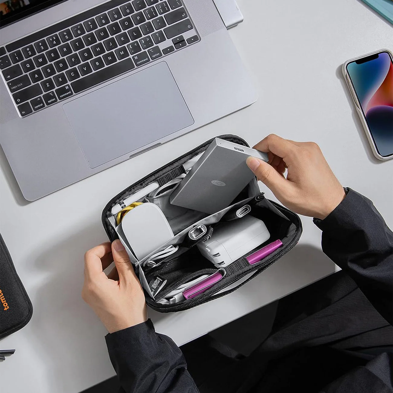 tui-dung-phu-kien-cong-nghe-tomtoc-usa-navigator-t13-pouch-t13s1d1-06 Túi Đựng Phụ Kiện Tomtoc Navigator-T13 Pouch - T13S1D1