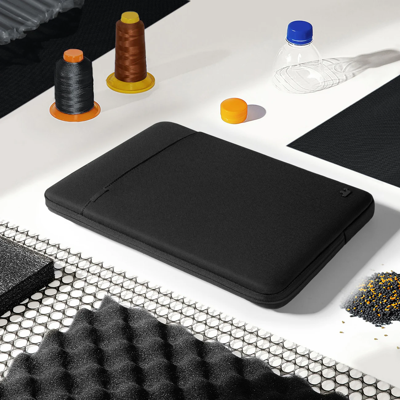 tui-chong-soc-tomtoc-premium-protective-macbook-air-pro-a13-05 Túi Chống Sốc Tomtoc Premium Protective Macbook - A13 | Tomtoc Việt Nam Phân Phối Chính Hãng