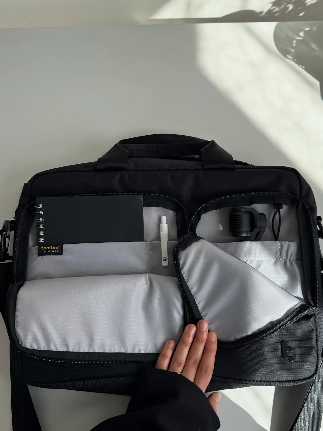 Túi Tomtoc A33 Review Đánh Giá Chi Tiết